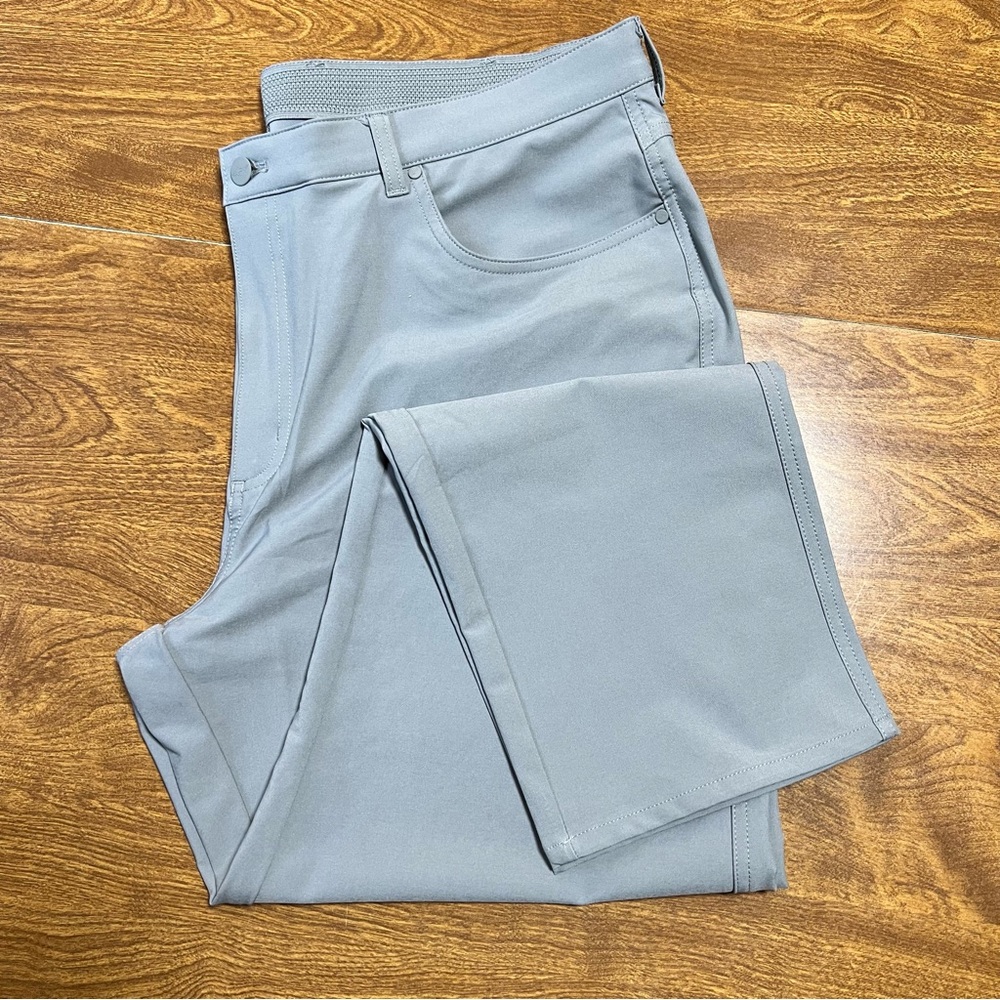 Greg Norman Shark NWOT Men’s Gray Stretch Straight Leg Pants size 40/30